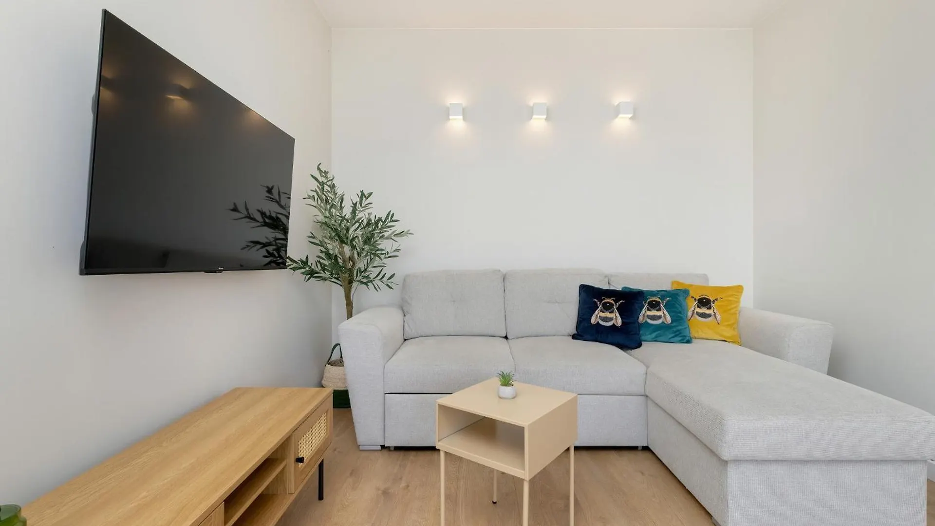 Apartment Nowoczesny Apartament Z Balkonem I Parkingiem By Rent Like Home Gdansk Poland