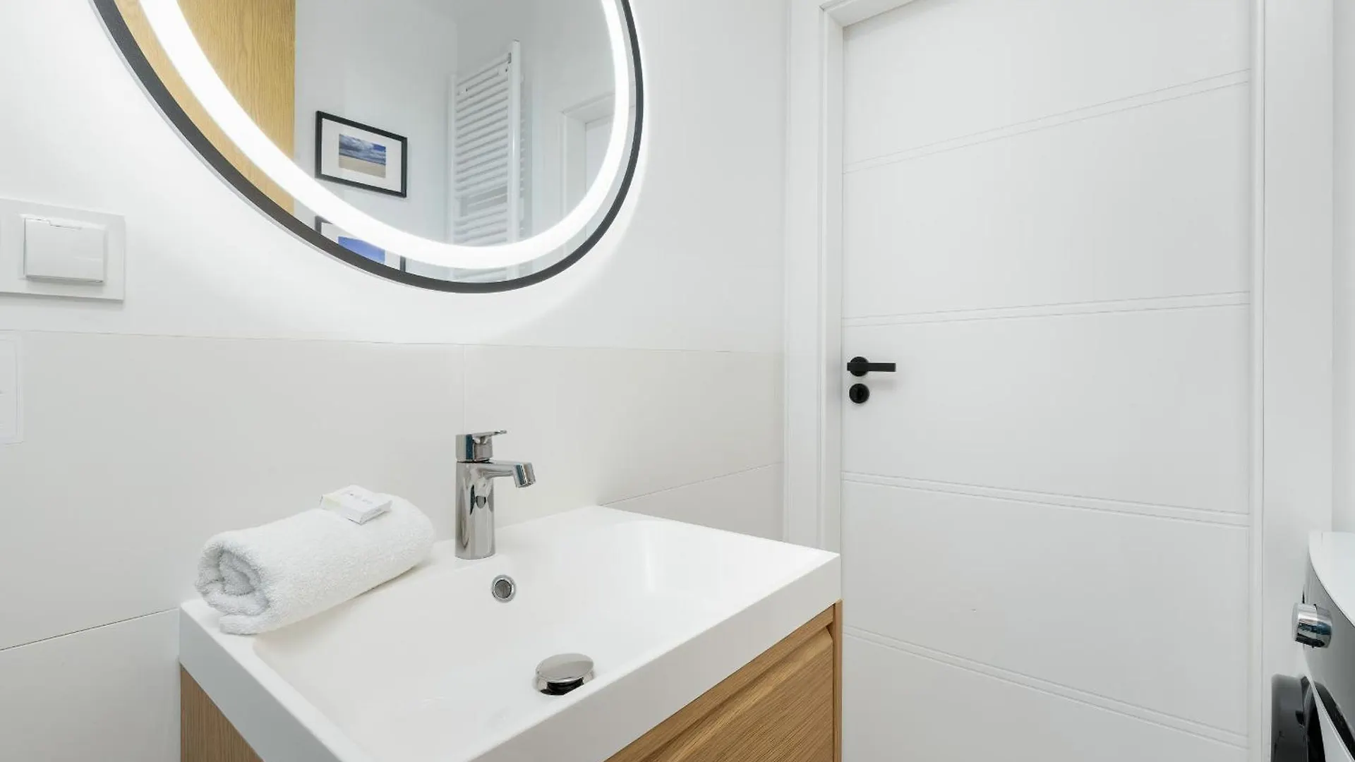 Nowoczesny Apartament Z Balkonem I Parkingiem By Rent Like Home Gdansk Apartment